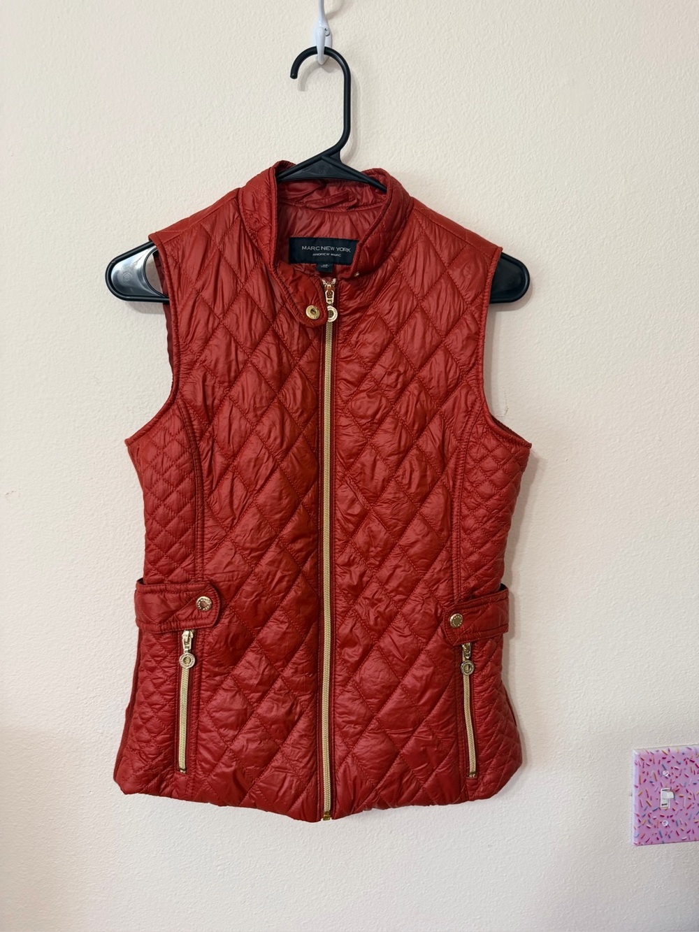Andrew Marc puffer vest size XS